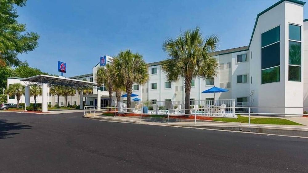 Motel 6-Columbia, Sc - Fort Jackson Area エクステリア 写真