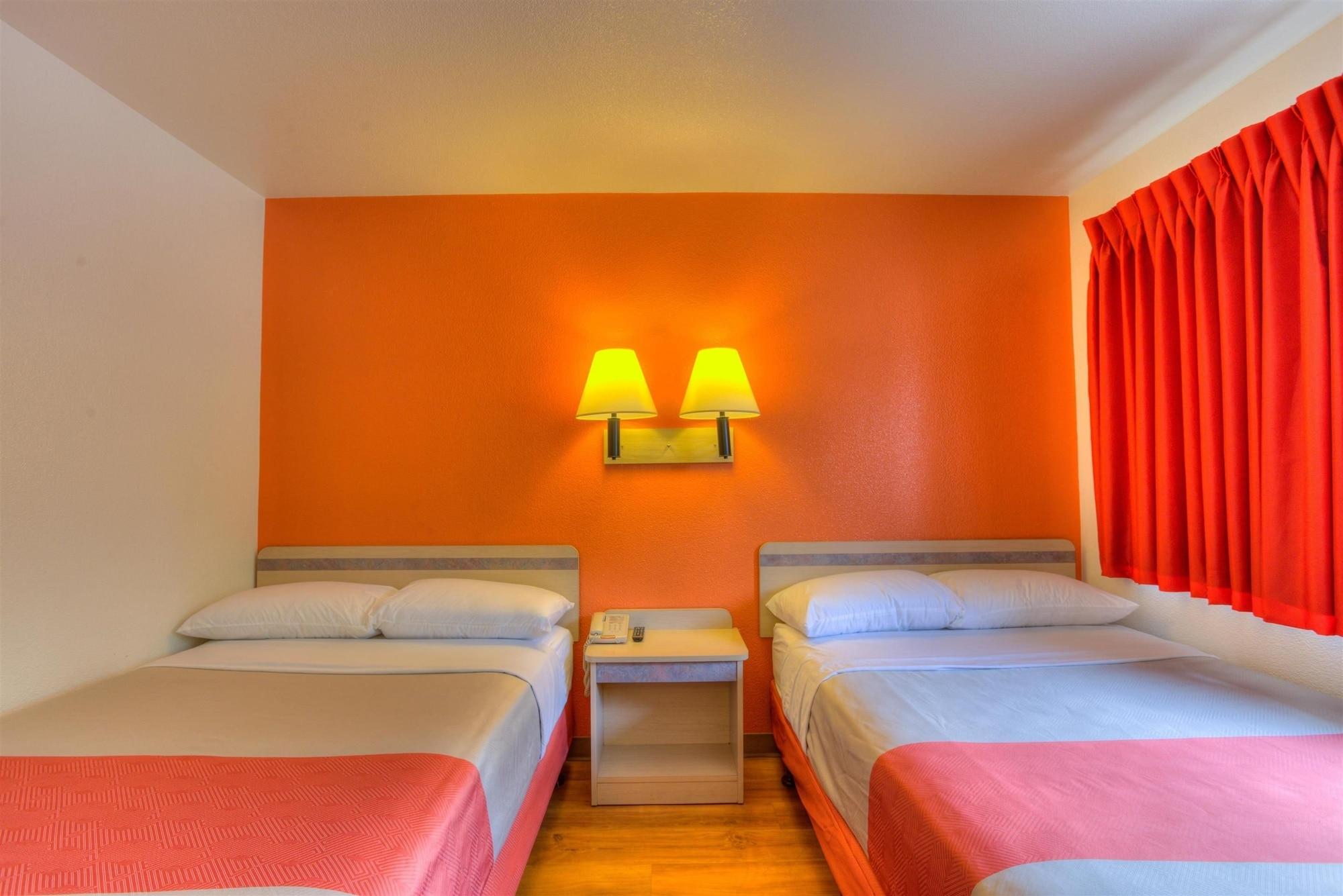 Motel 6-Troutdale, Or - Portland East エクステリア 写真