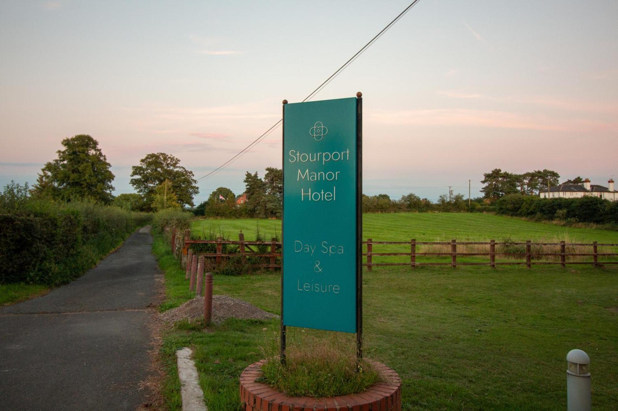 Stourport Manor Hotel エクステリア 写真