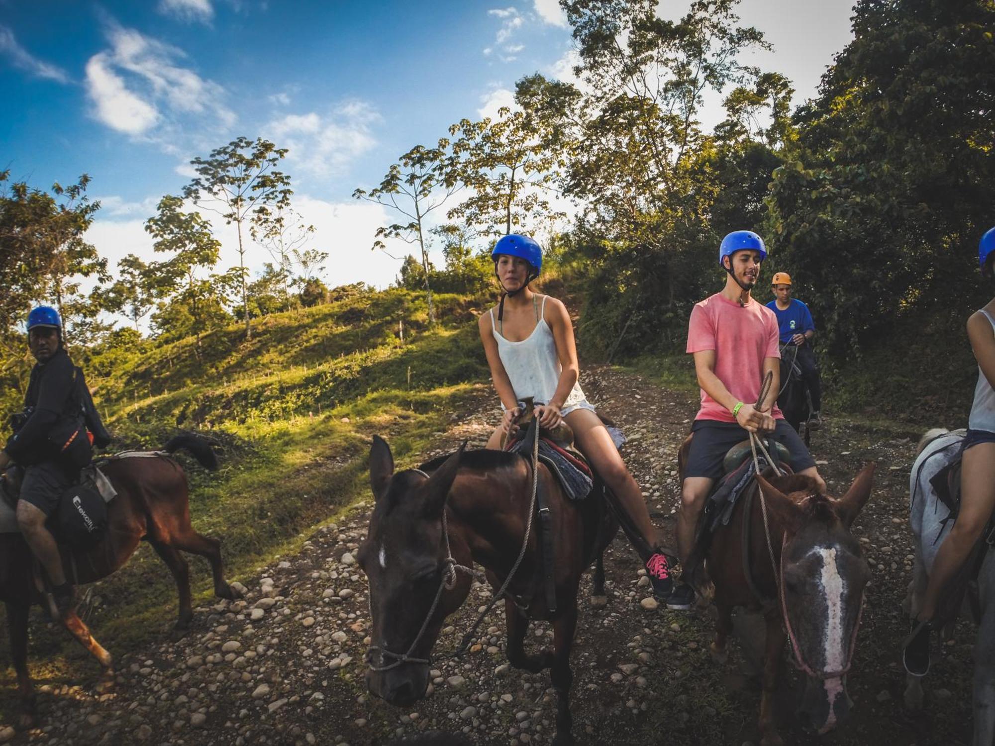 Hotel Arenal Country Inn ラ・フォルトゥナ エクステリア 写真