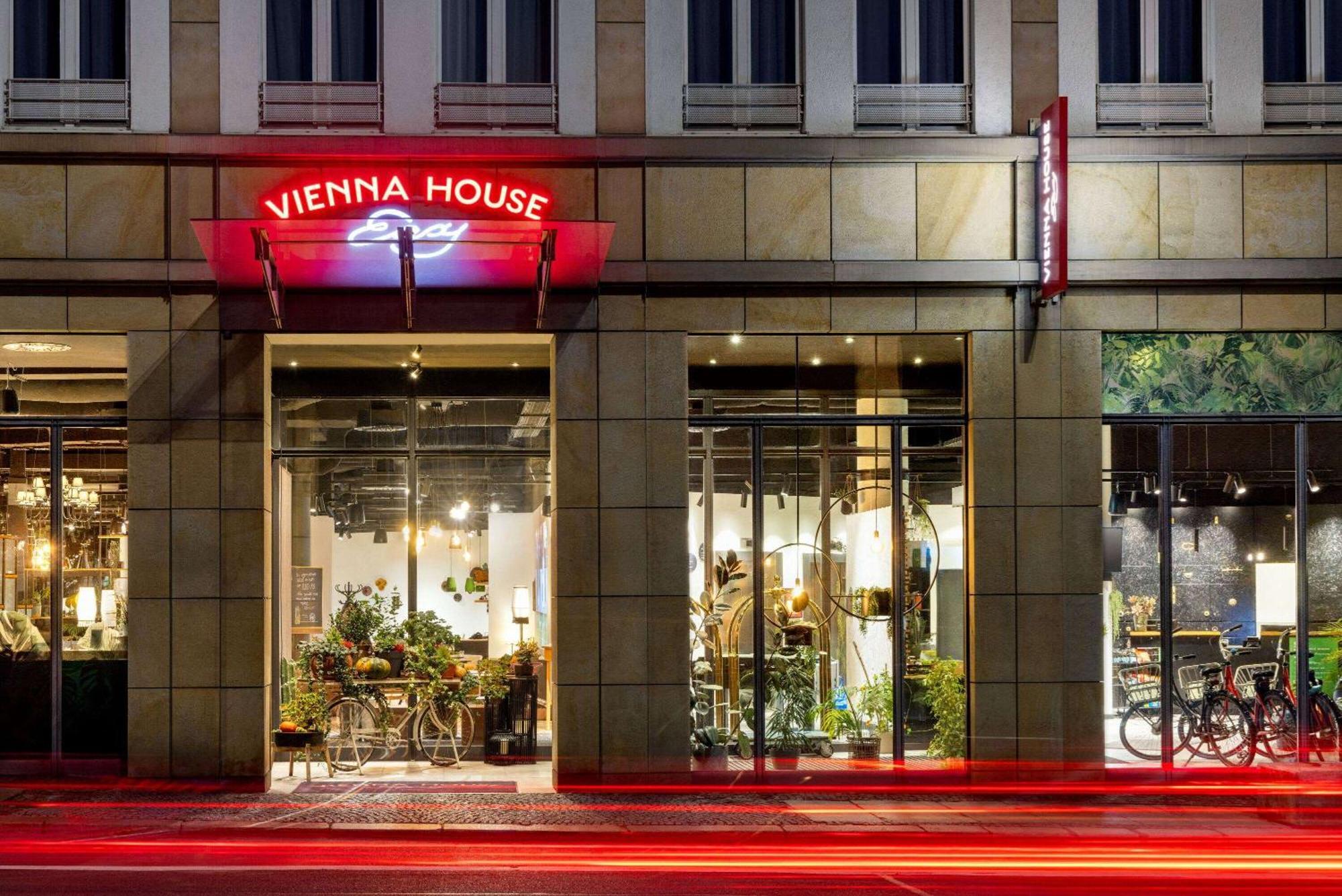 ホテル Vienna House Easy By Wyndham ライプツィヒ エクステリア 写真