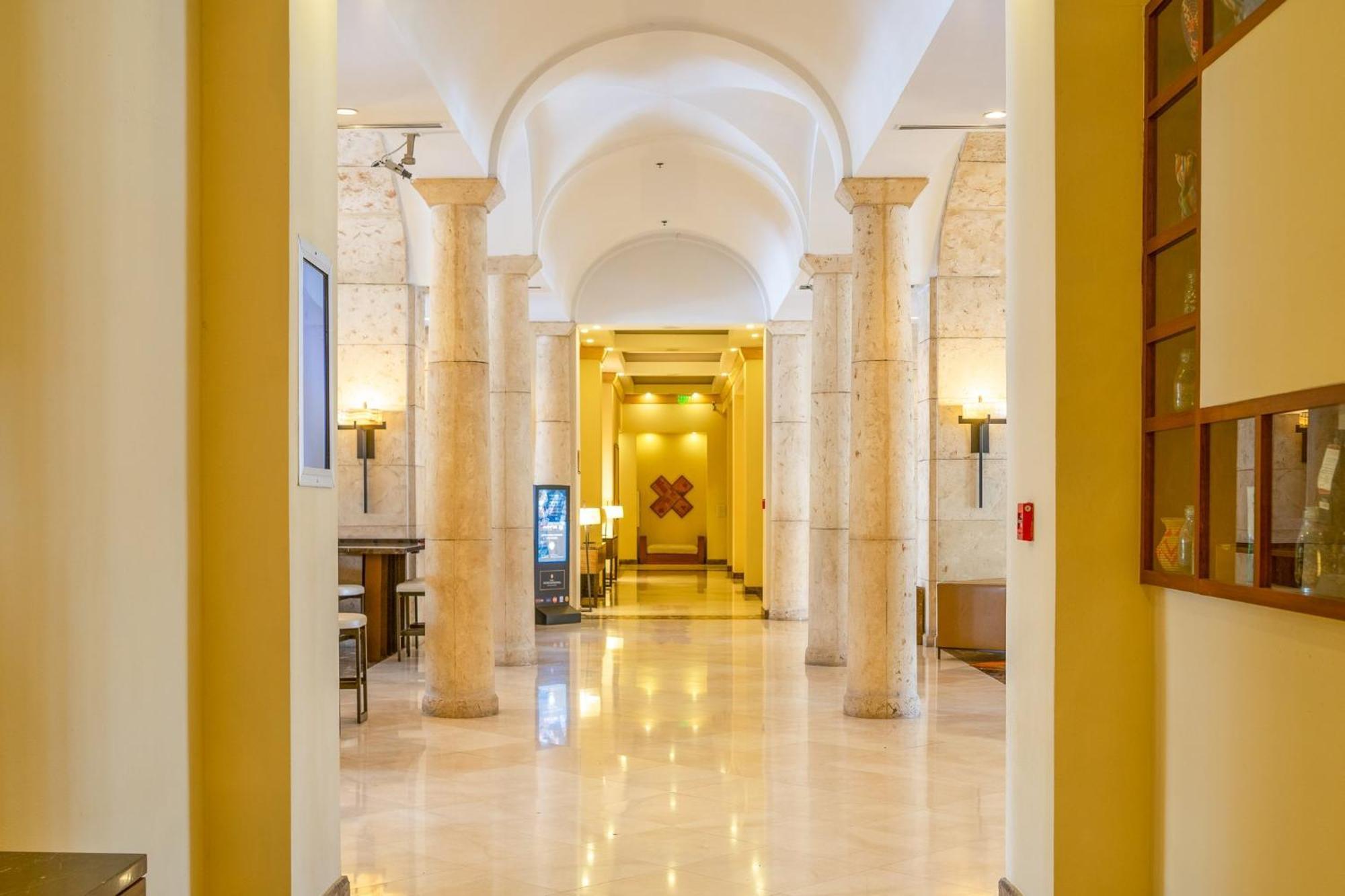 ホテル　レアル　インターコンチネンタル テグシガルパ エクステリア 写真
