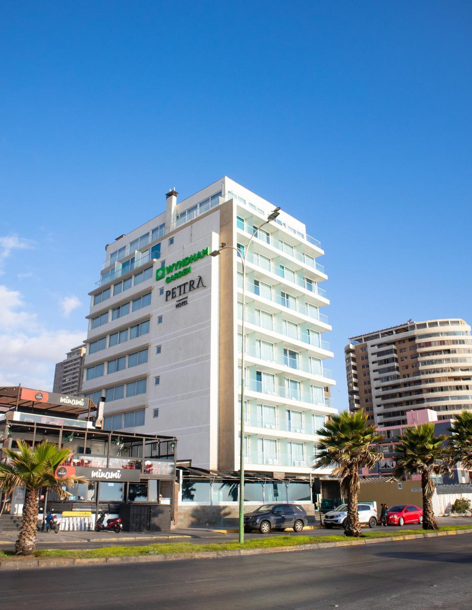 ホテル Wyndham Garden Antofagasta Pettra エクステリア 写真