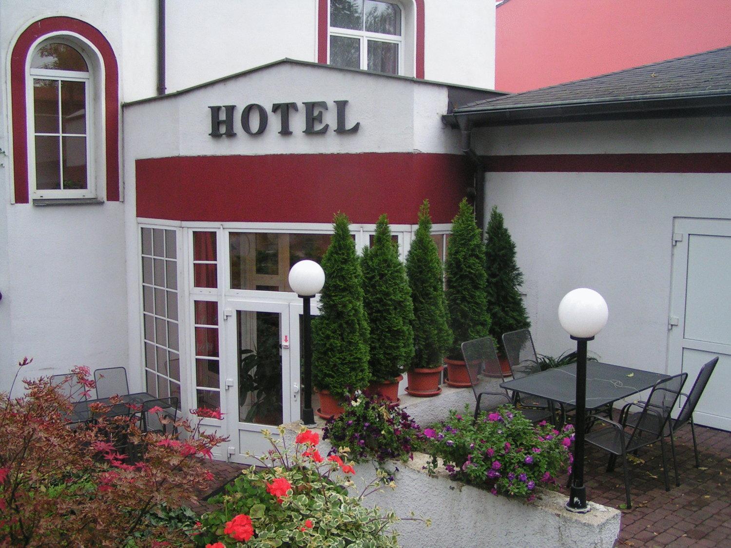 ホテル イェラベック プラハ エクステリア 写真