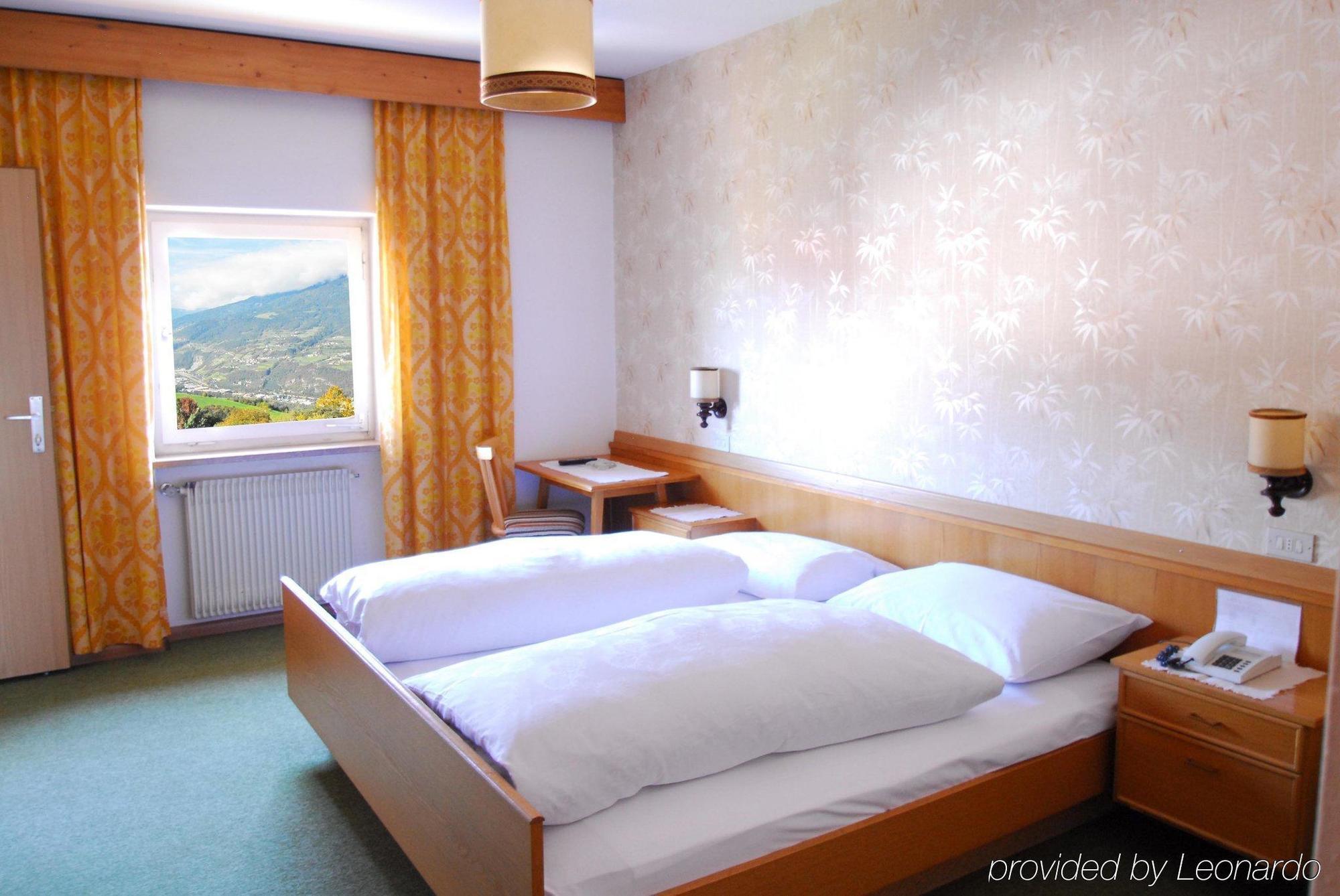 Panoramahotel Post Sant'Andrea in Monte 部屋 写真