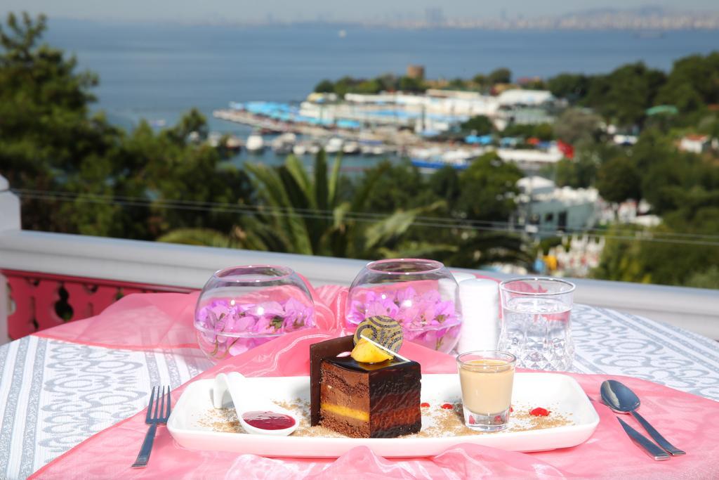 Merit Halki Palace Hotel ヘイベリアダ エクステリア 写真