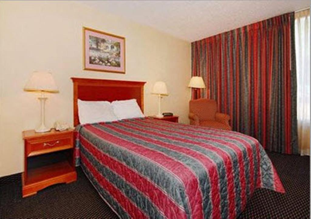 Americas Best Value Inn & Suites - Homewood / Birmingham ホームウッド 部屋 写真