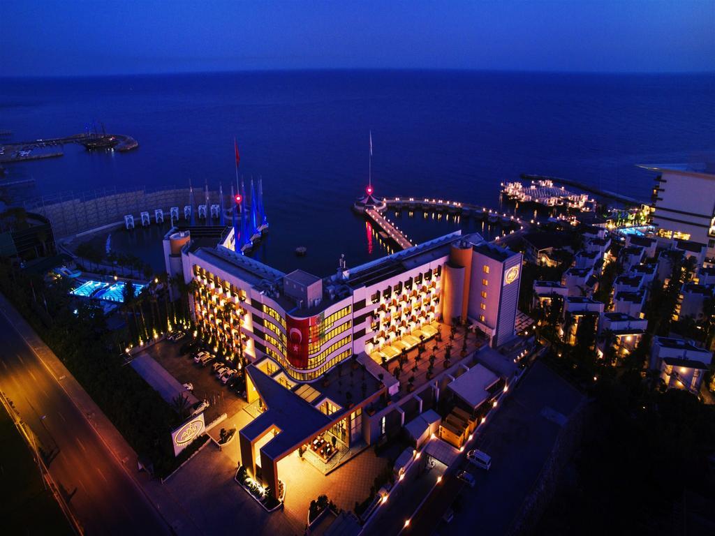 Adin Beach Hotel アブサルア エクステリア 写真