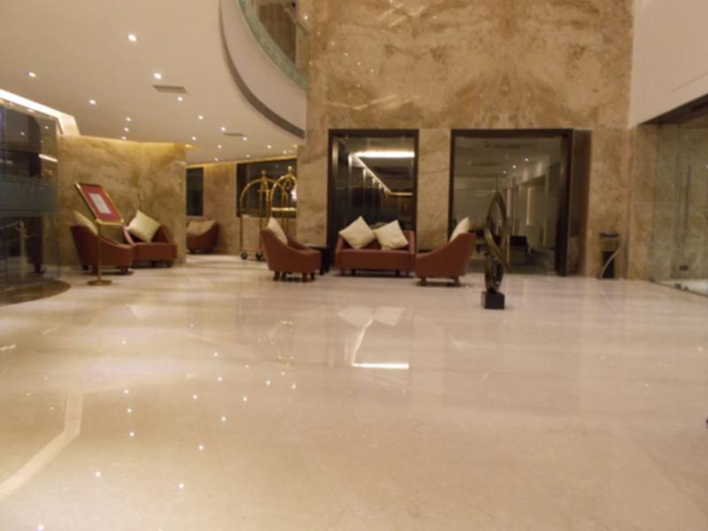 ホテル レジェンタ セントラル ハリマングラ バルーク Bharuch エクステリア 写真