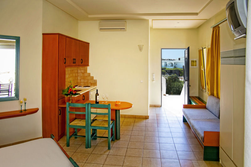 ゲオルギオポリス Papadakisアパートホテル エクステリア 写真