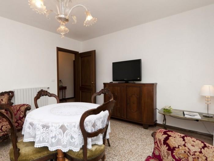 Rialto 01 - 2 Bedroom Apartment ヴェネツィア エクステリア 写真