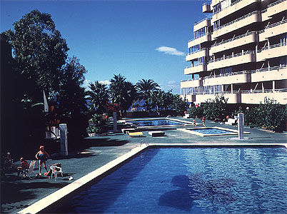 ホテル Aguamarina カルプ エクステリア 写真