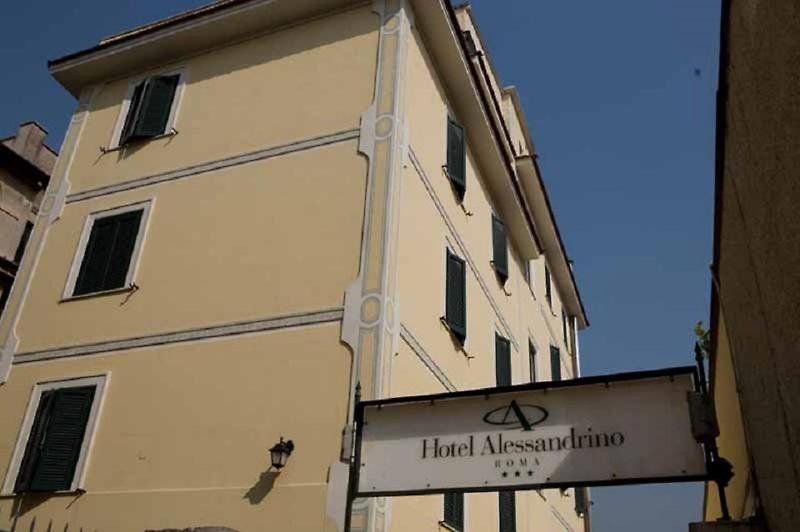 ホテル アレッサンドリノ ローマ エクステリア 写真