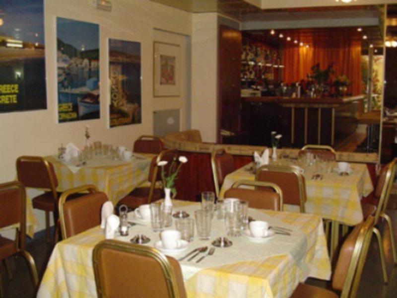 クラリッジ ホテル アテネ レストラン 写真
