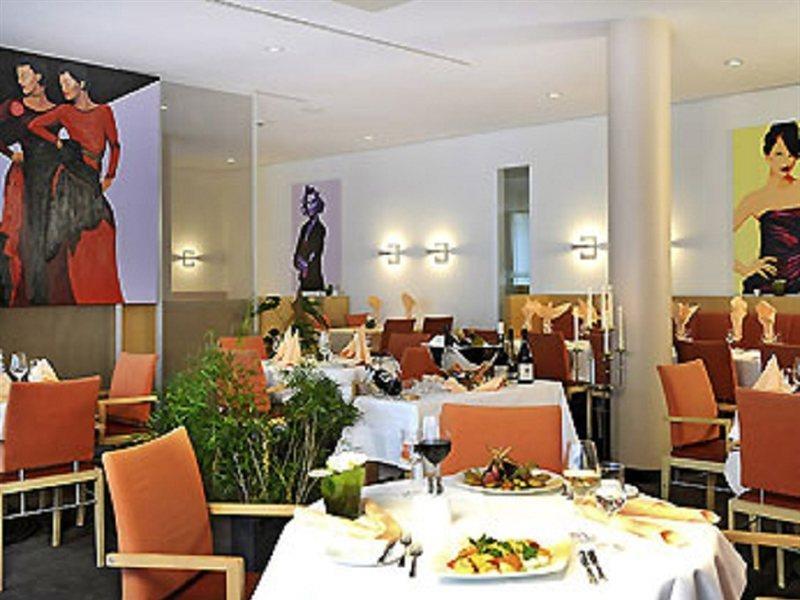 メルキュール ホテル デュッセルドルフ シティ ノルト レストラン 写真