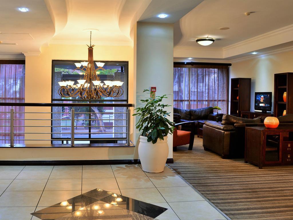 プレミア ホテル プレトリア Pretoria-Noord エクステリア 写真