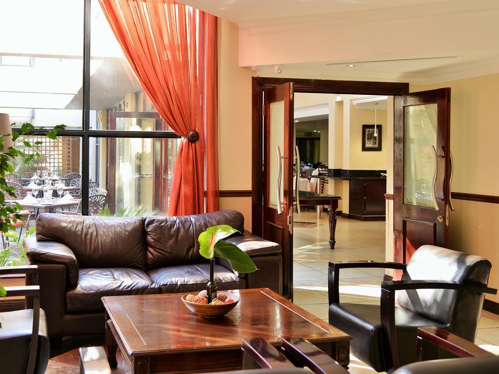 プレミア ホテル プレトリア Pretoria-Noord エクステリア 写真