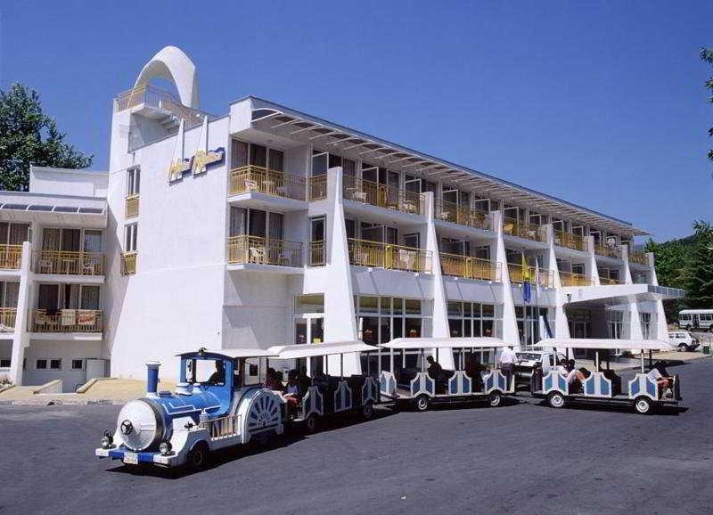 Hotel Ralitsa Aquaclub アルベナ エクステリア 写真