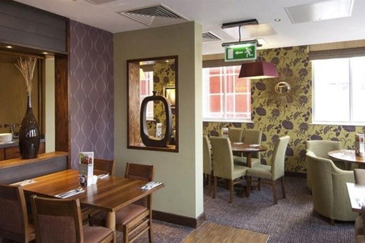 Premier Inn Carlisle - M6 Junction 44 エクステリア 写真