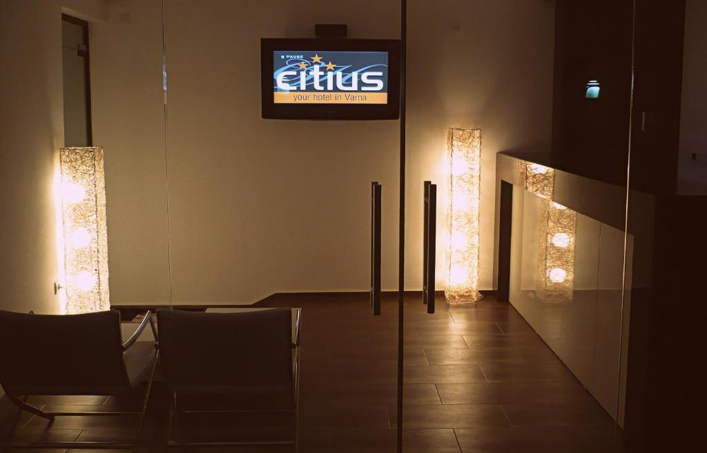 Citius Hotel ヴァルナ エクステリア 写真