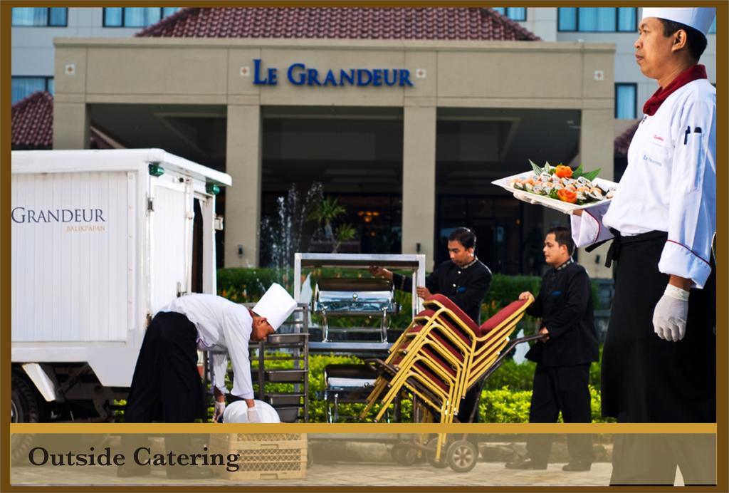Le Grandeur Hotel Balikpapan バリックパパン エクステリア 写真