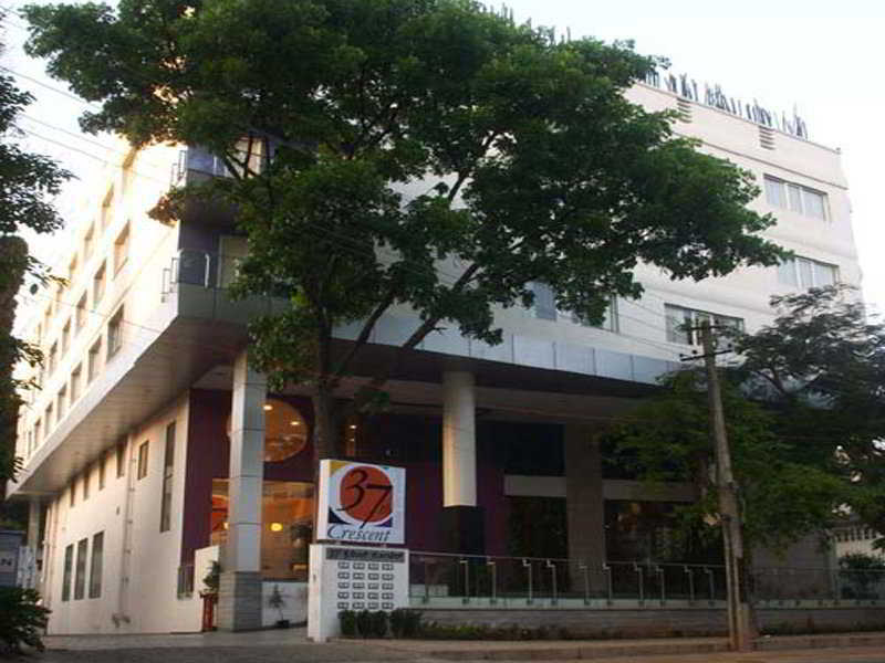 37th クレセント バンガロール ホテル エクステリア 写真
