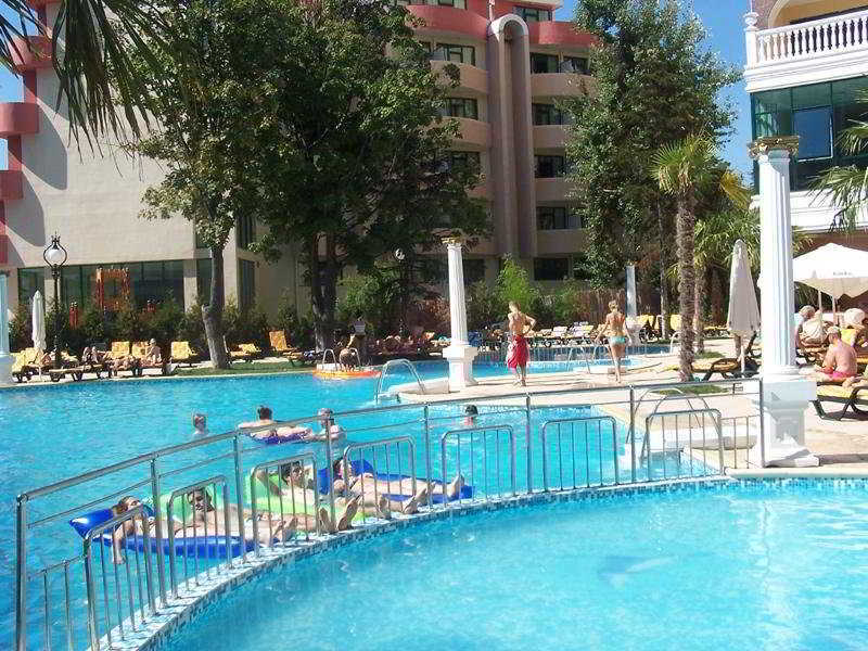 Planeta Hotel & Aquapark サニービーチ エクステリア 写真