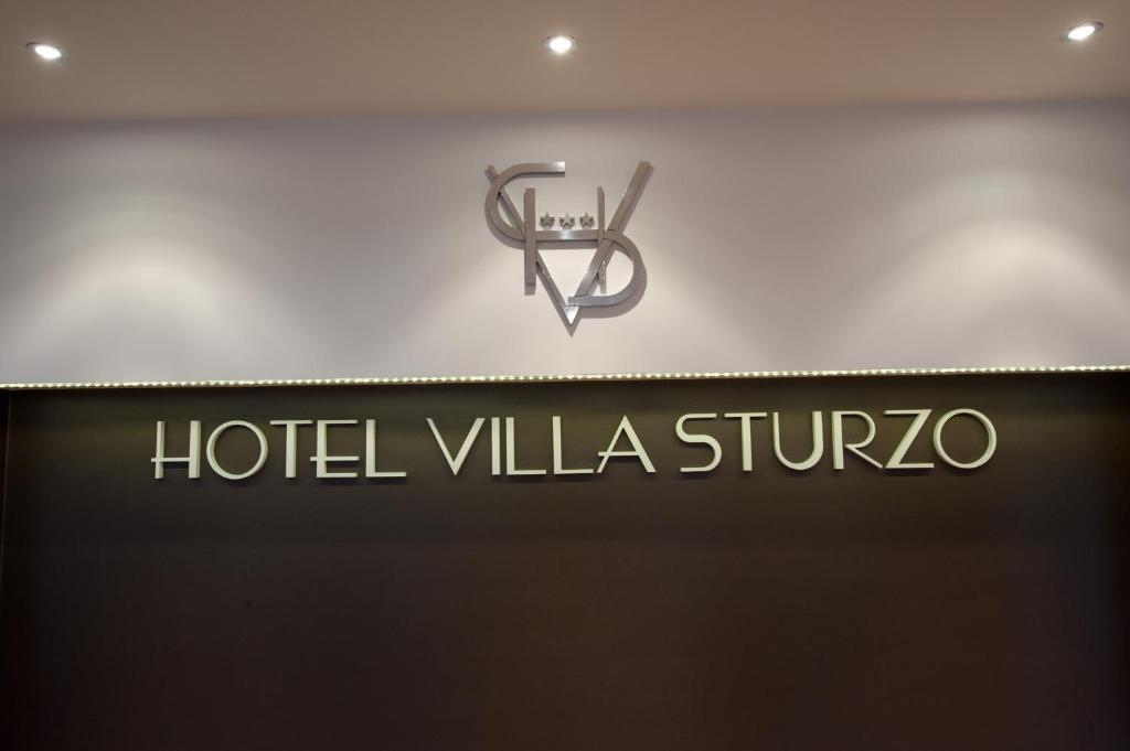Hotel Villa Sturzo カルタジローネ エクステリア 写真