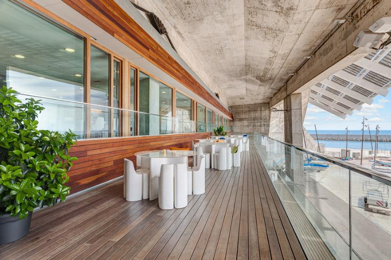 Residencia Deportiva Sercotel Barcelona Sailing サン・アドリア・デ・ベソス エクステリア 写真