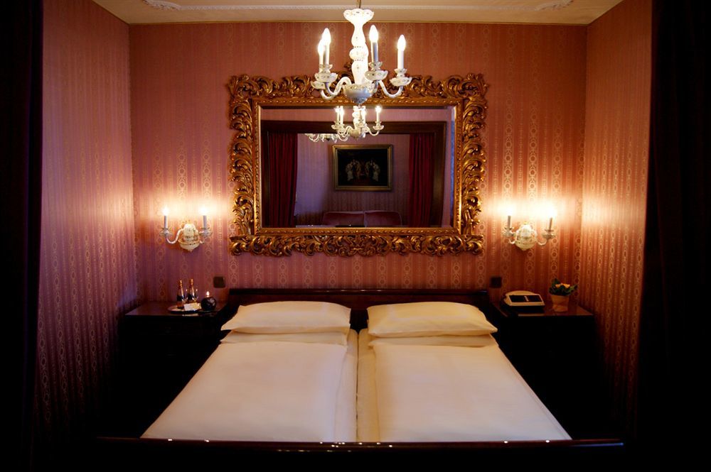 ホテル パレ ポルチア クラーゲンフルト エクステリア 写真