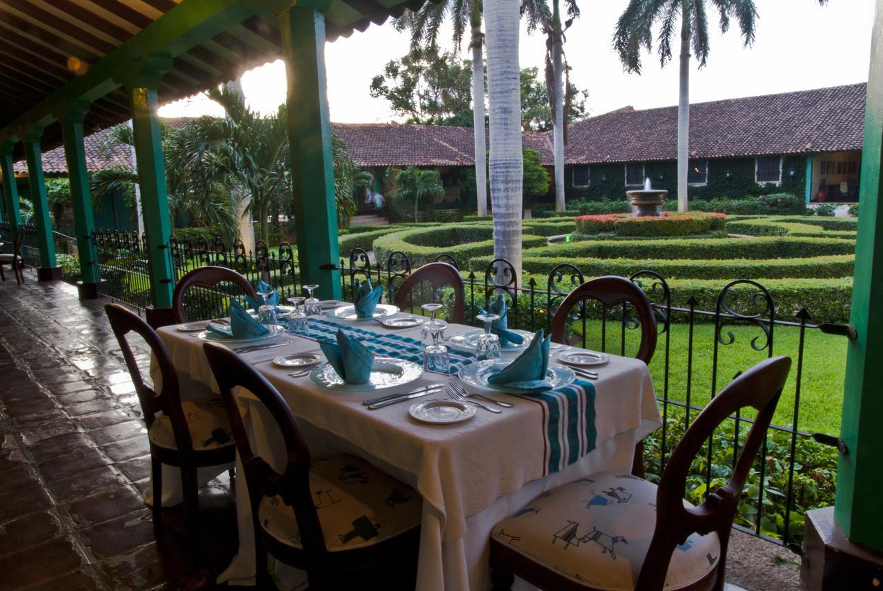 Hotel El Convento Leon Nicaragua エクステリア 写真