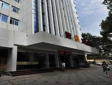 Super 8 Hotel Fuzhou Wu Yi Bei Lu エクステリア 写真