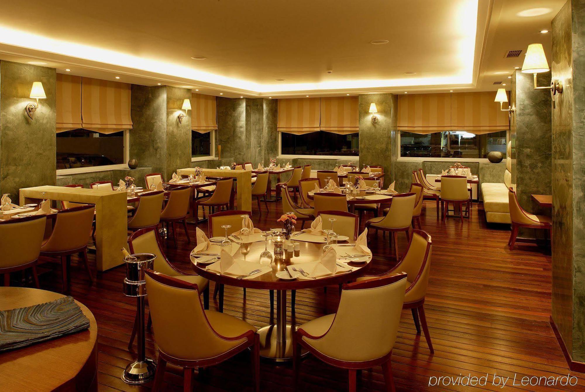 ピレウス セアクセニア ホテル レストラン 写真