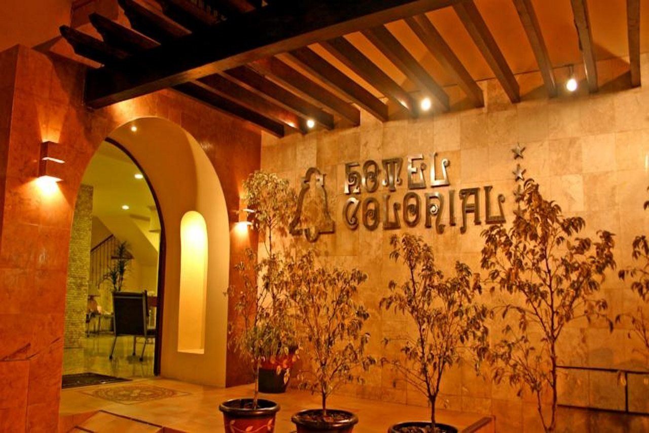 Hotel Colonial De メリダ エクステリア 写真