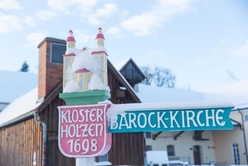 Hotel Kloster Holzen Allmannshofen エクステリア 写真