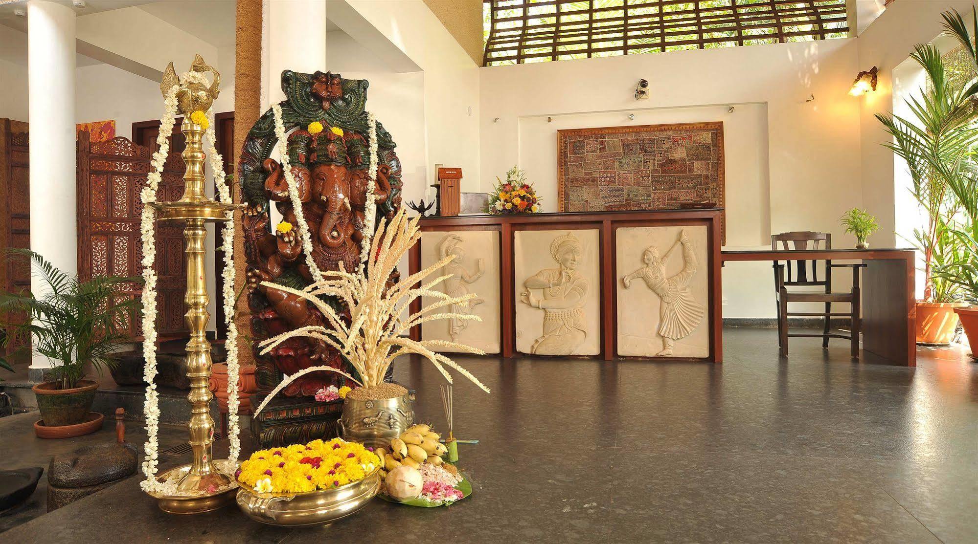 ホテル Ananda Lakshmi Ayurveda Retreat トリバンドラム エクステリア 写真