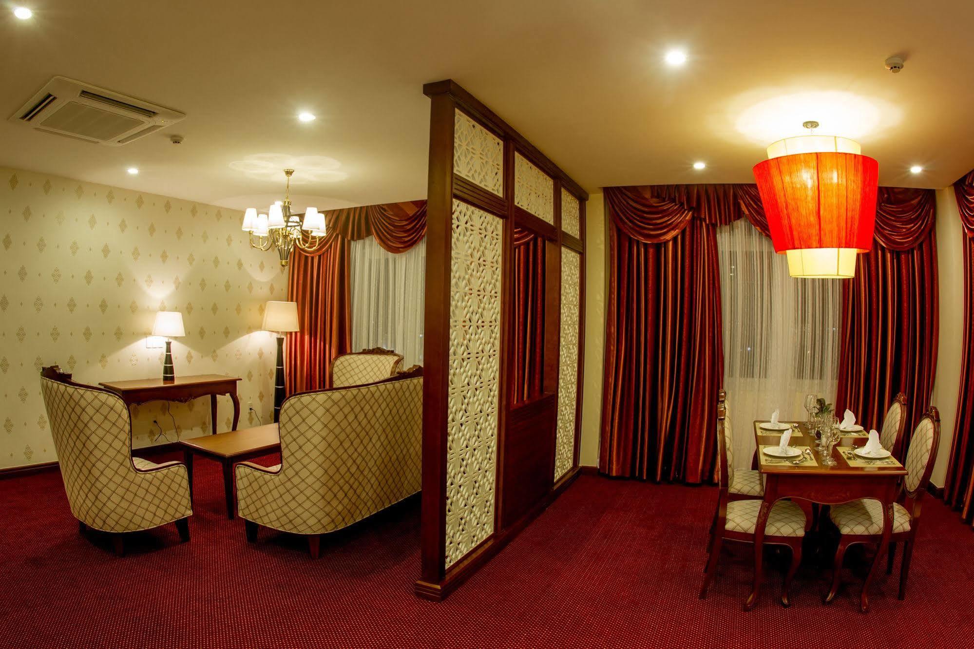 サイゴン ラックザー ホテル エクステリア 写真