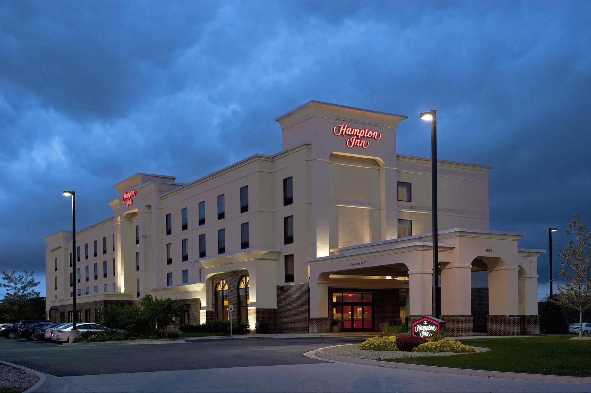 ホテル ハンプトン イン インディアナポリス ノースウェスト パーク 100 エクステリア 写真