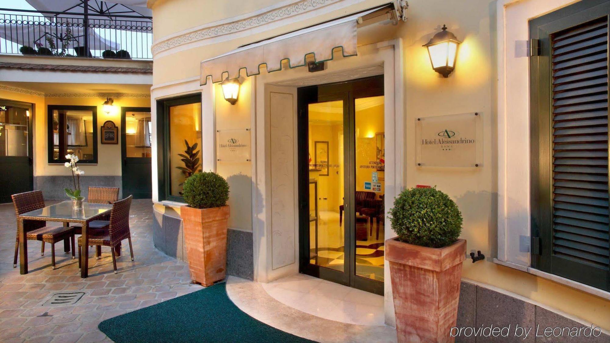 ホテル アレッサンドリノ ローマ エクステリア 写真