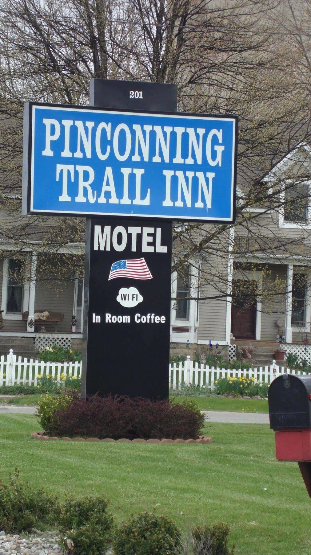 Pinconning Trail Inn Motel エクステリア 写真