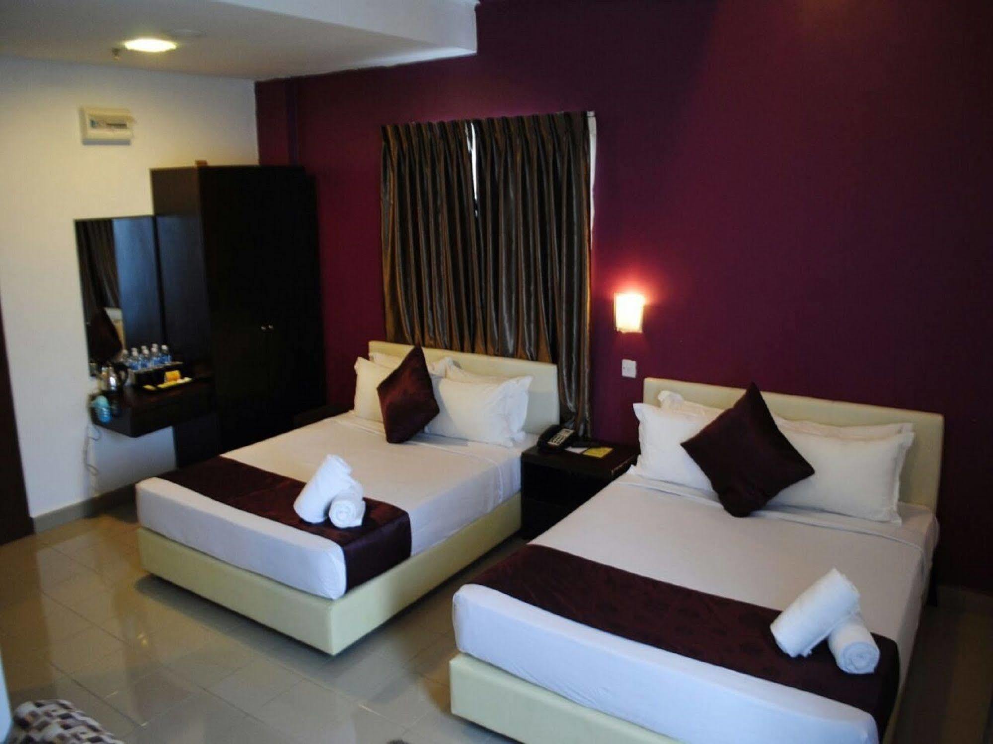 ホテル コベマス マラッカ Malacca エクステリア 写真