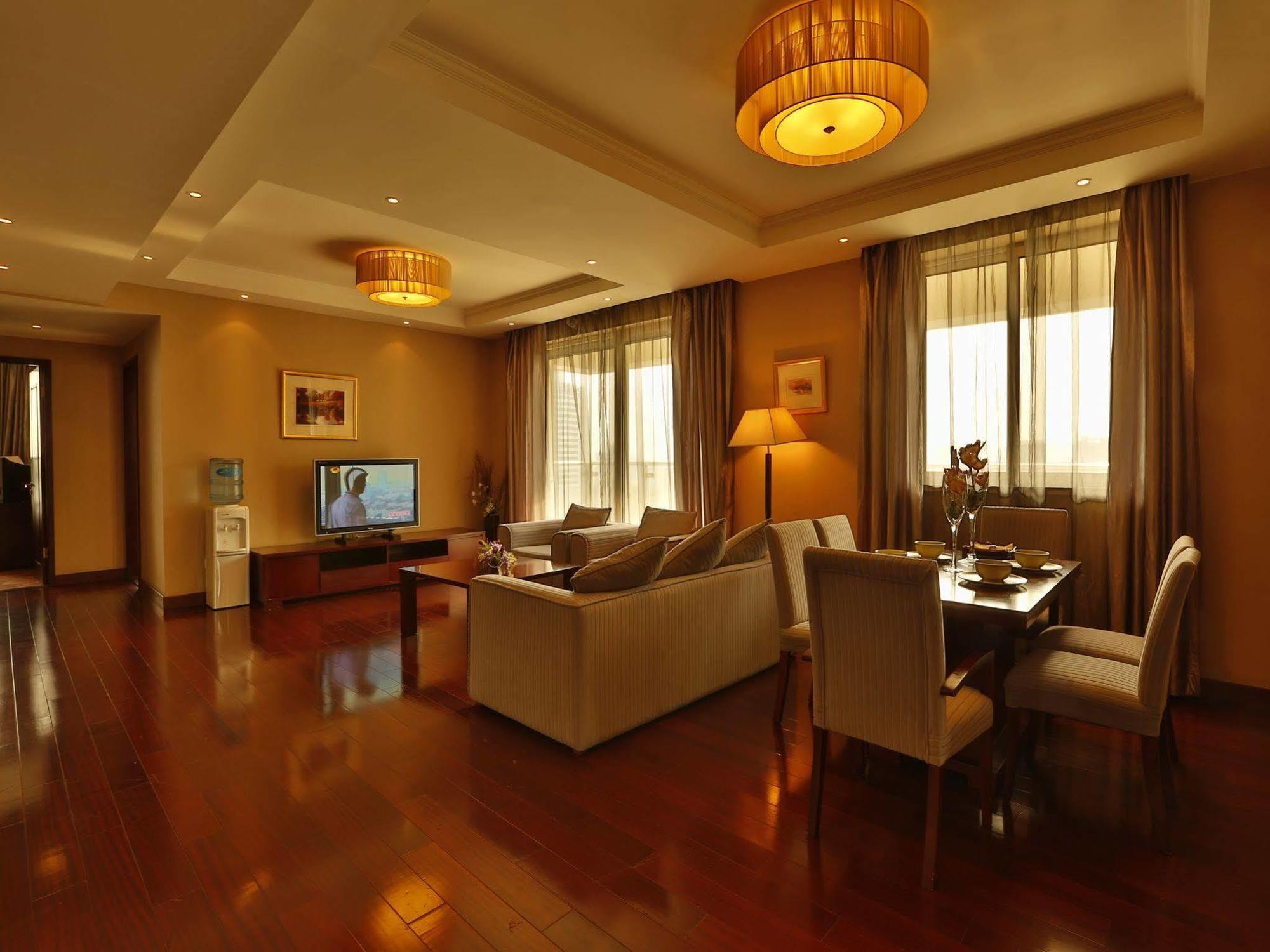 Rayfont Celebrity Hotel & Apartment 上海市 エクステリア 写真