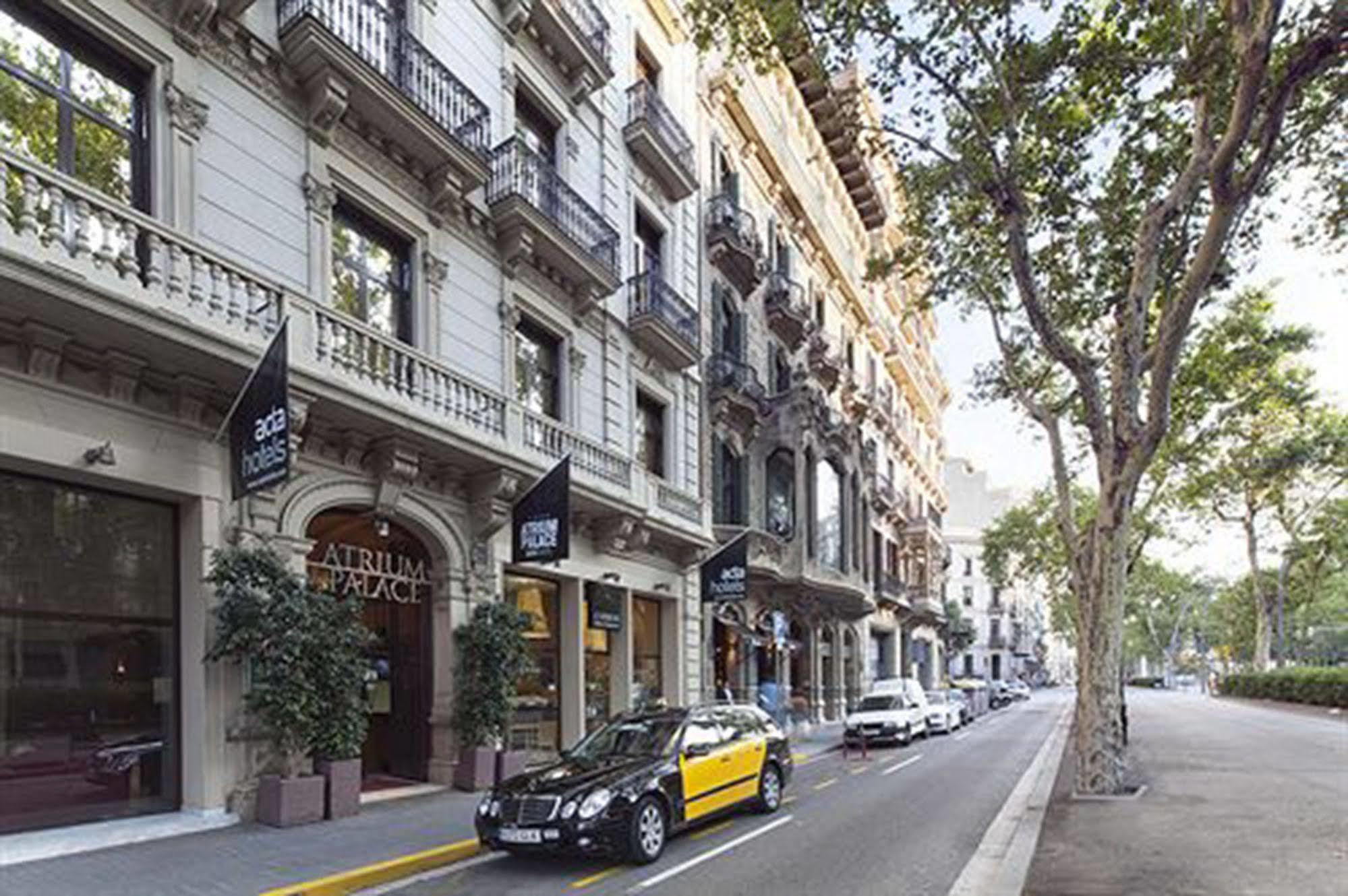 ホテル アクタ アトリウム パレス バルセロナ エクステリア 写真