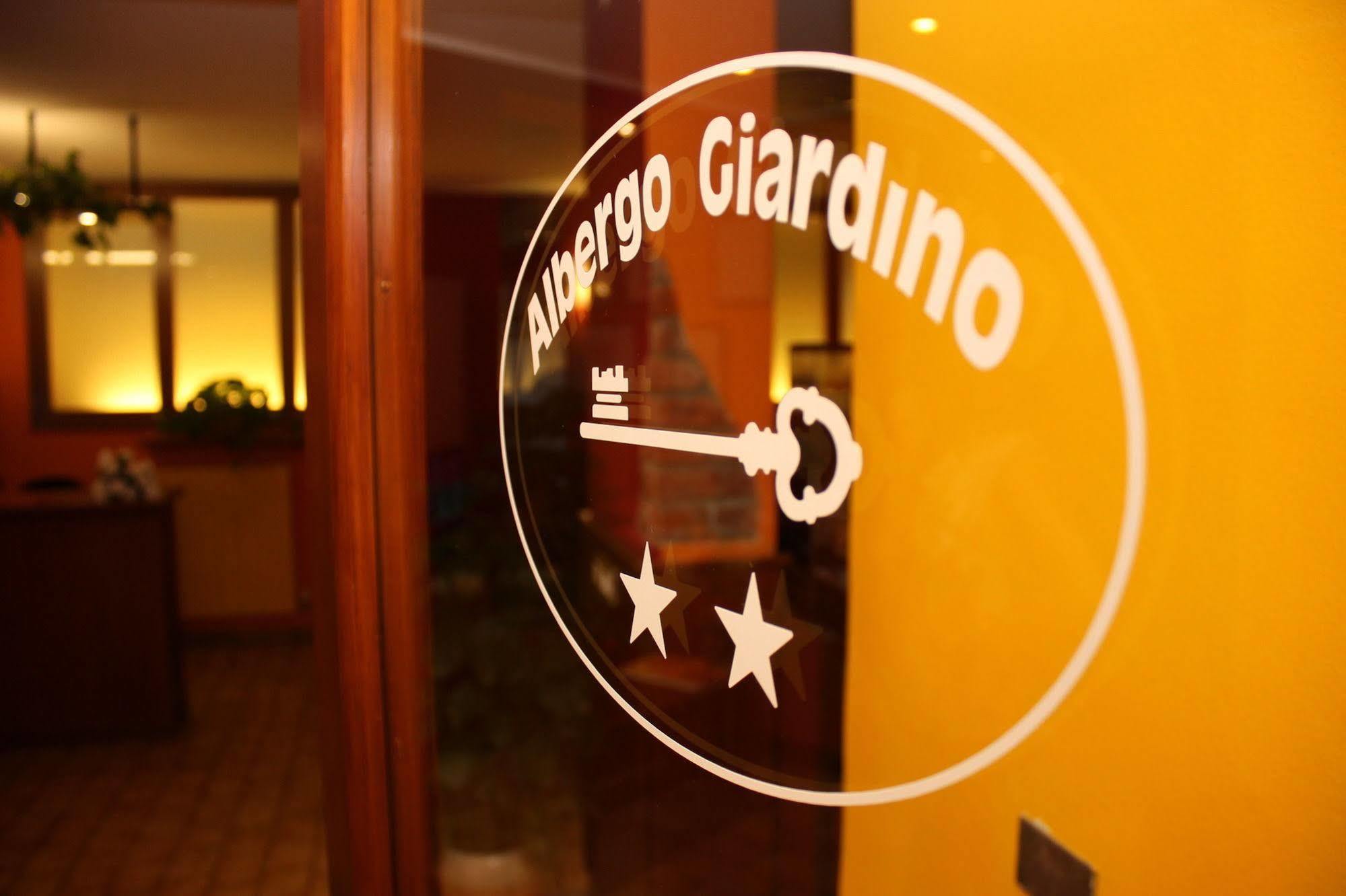 Albergo Hotel Giardino デージオ エクステリア 写真