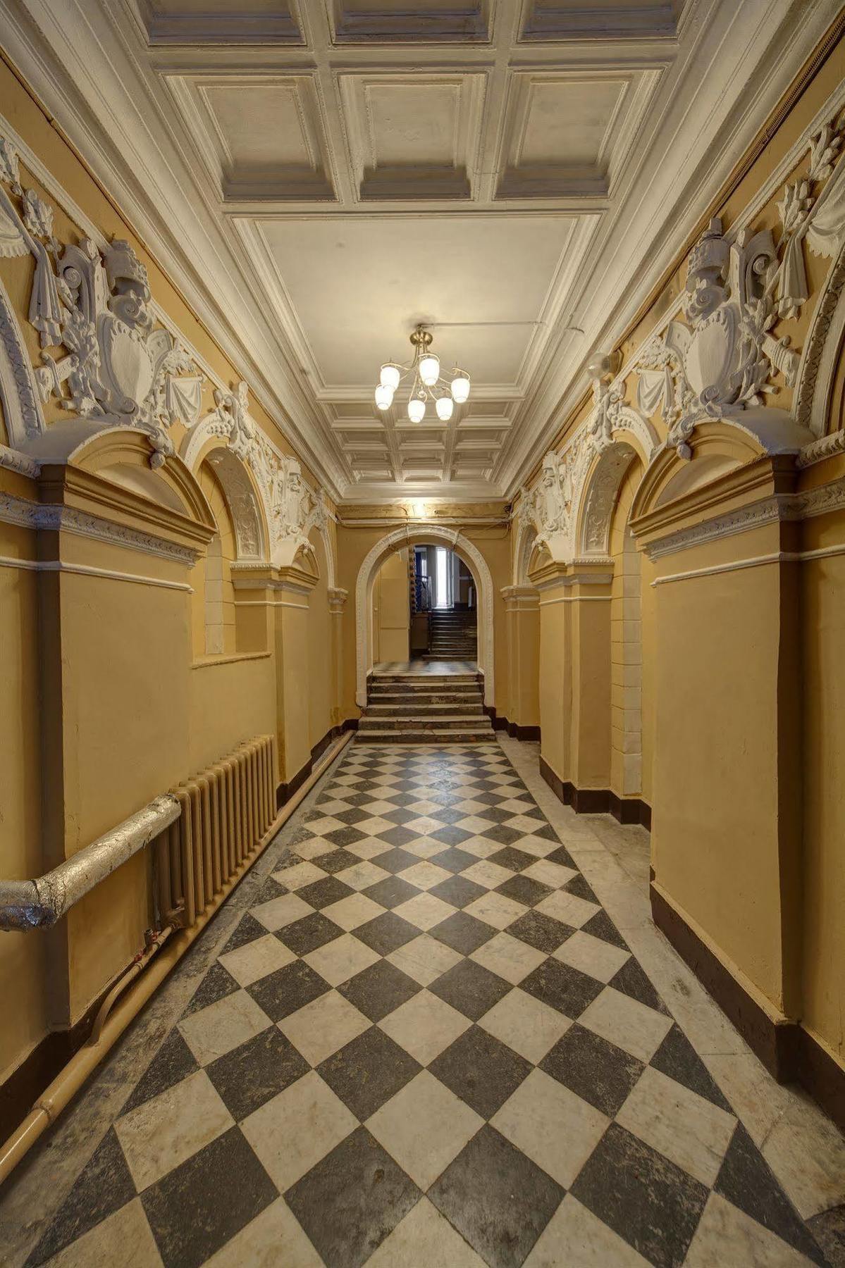 ソロ オン ネブスキー プロスペクト ホテル サンクトペテルブルク エクステリア 写真