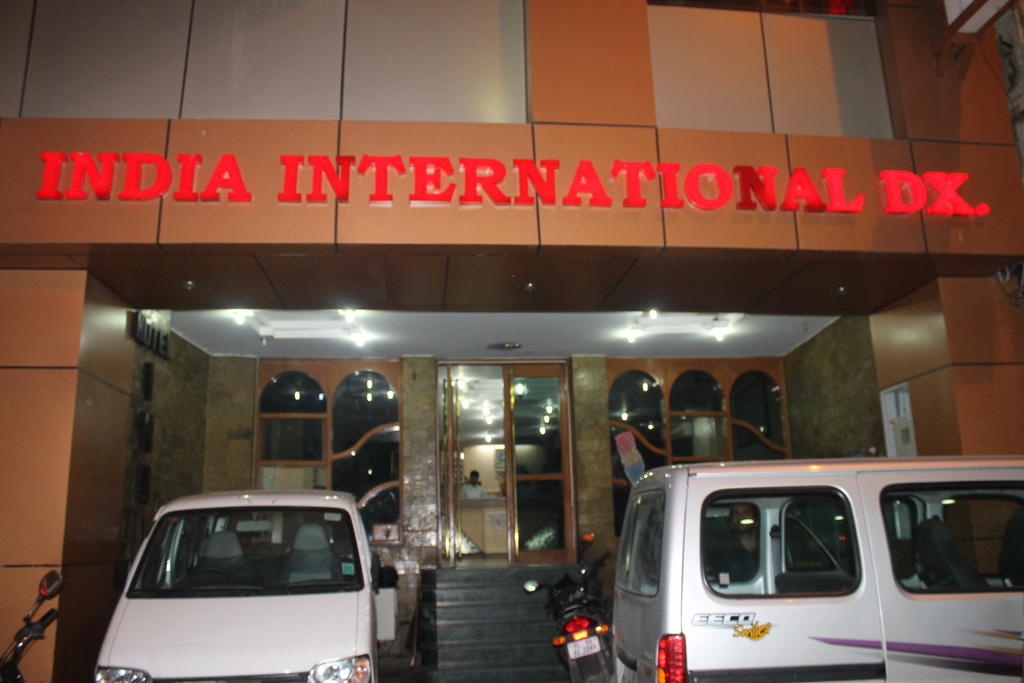 Hotel India International Deluxe ニューデリー エクステリア 写真