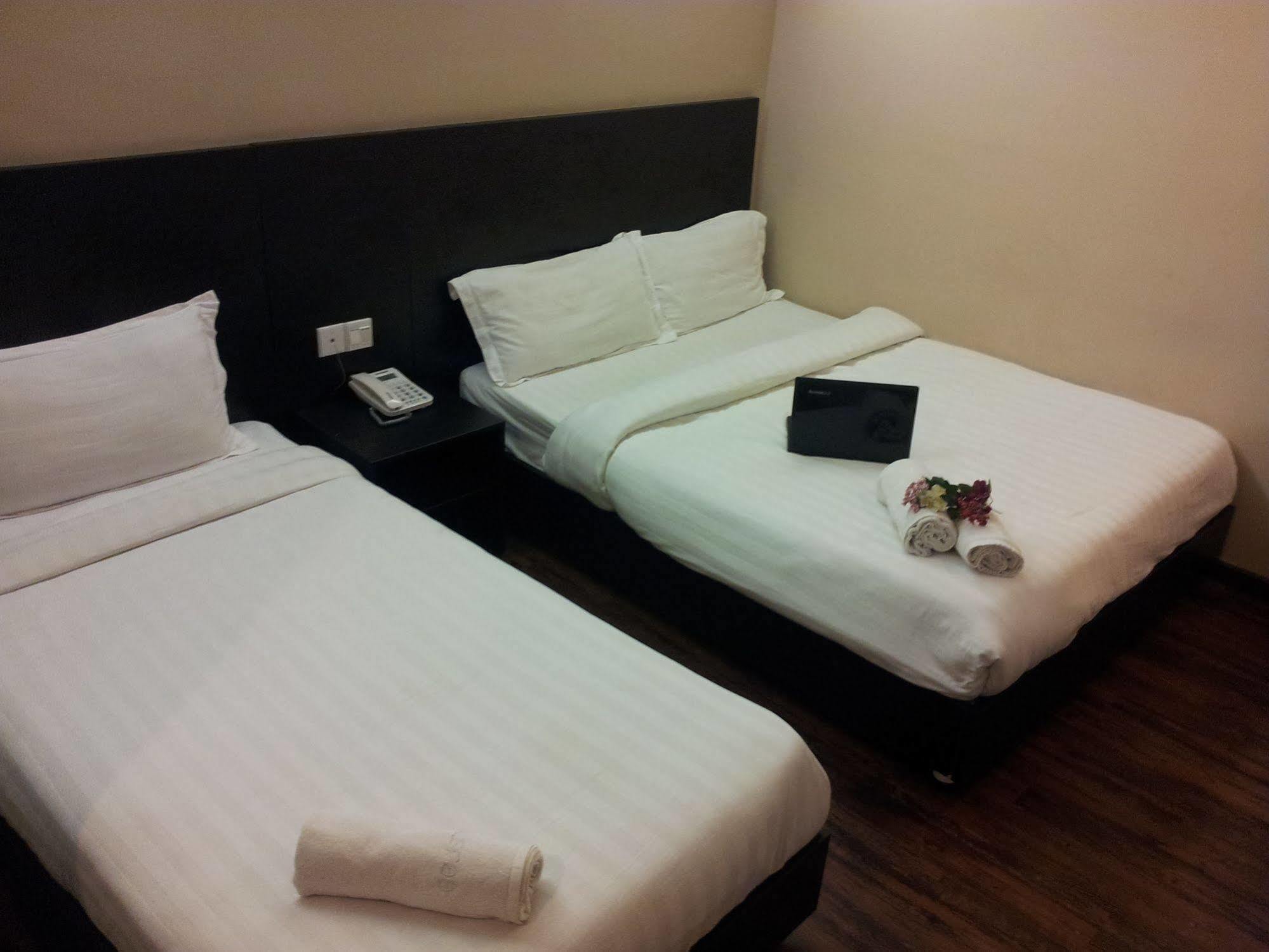 Hotel 99 Bandar クラン エクステリア 写真
