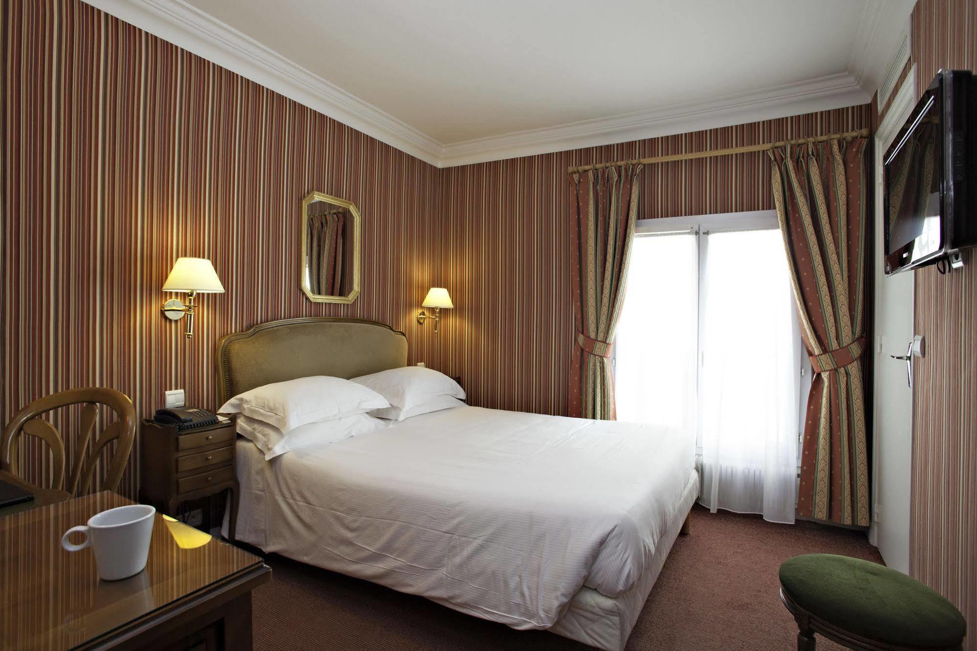 ホテル デュック ドゥ ブルゴーニュ パリ エクステリア 写真
