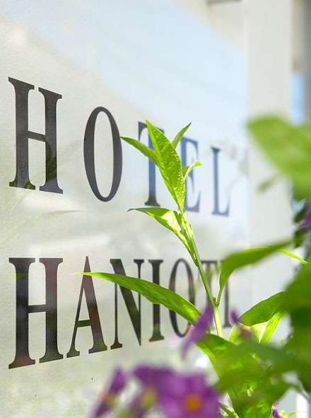Hanioti Hotel エクステリア 写真