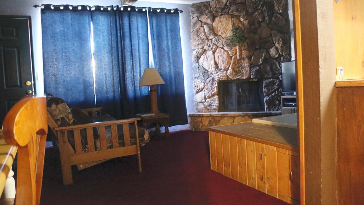 Big Bear Village Lodge ビッグ・ベアー・レイク エクステリア 写真